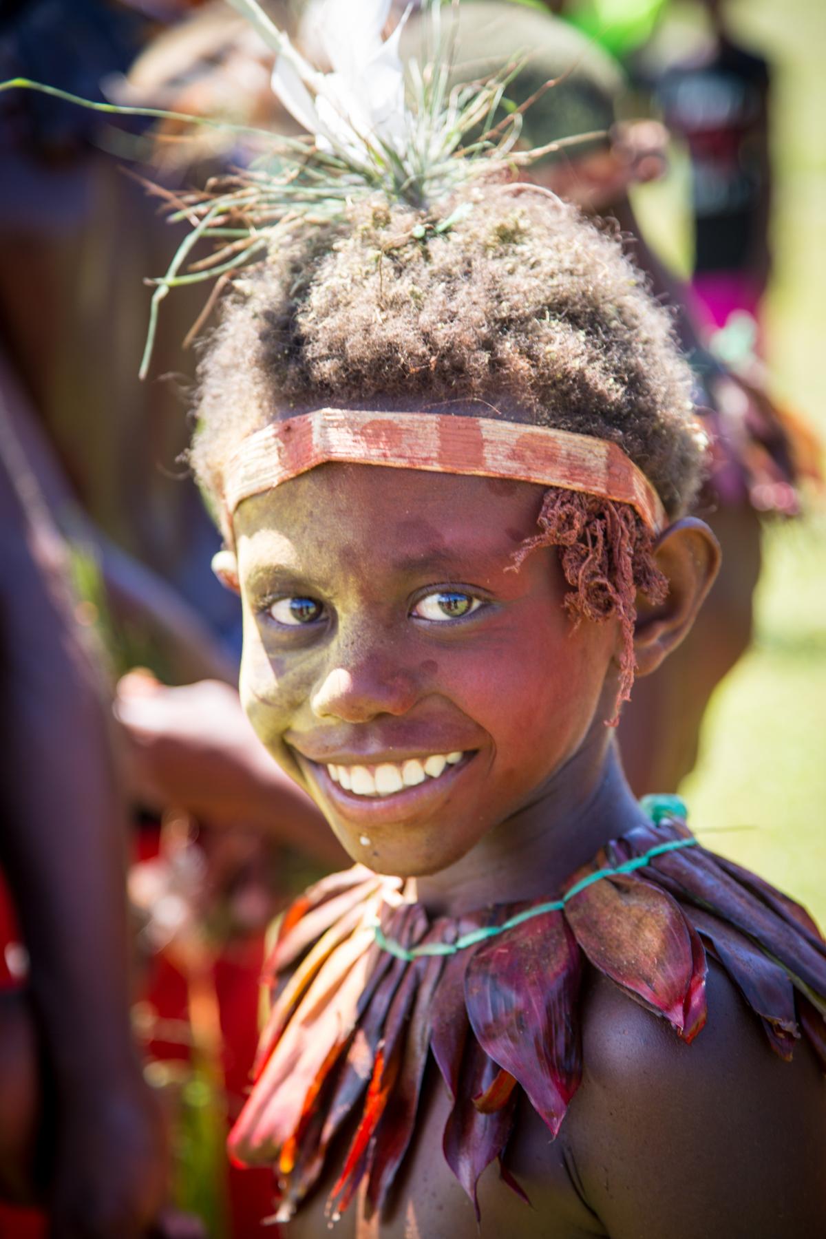 papua new guinea tour guide